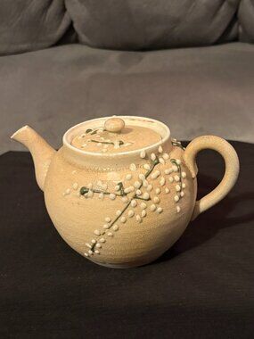 ANTQ 1900's Japanese Porcelain Banko ware teapot &lid-Moriage & Sharkskin Finish
